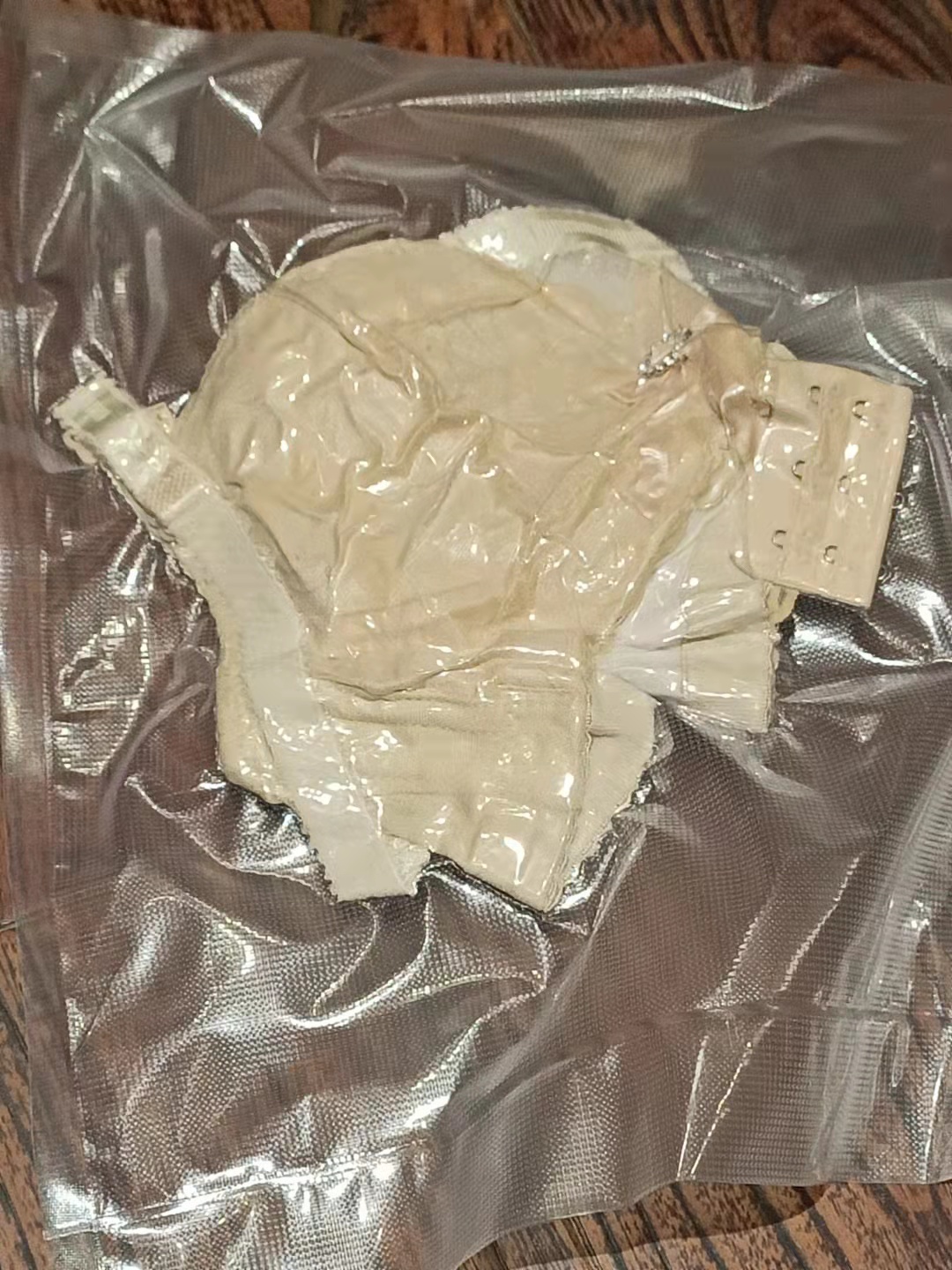 贝贝 内衣 配套视频“女仆的上门服务”
